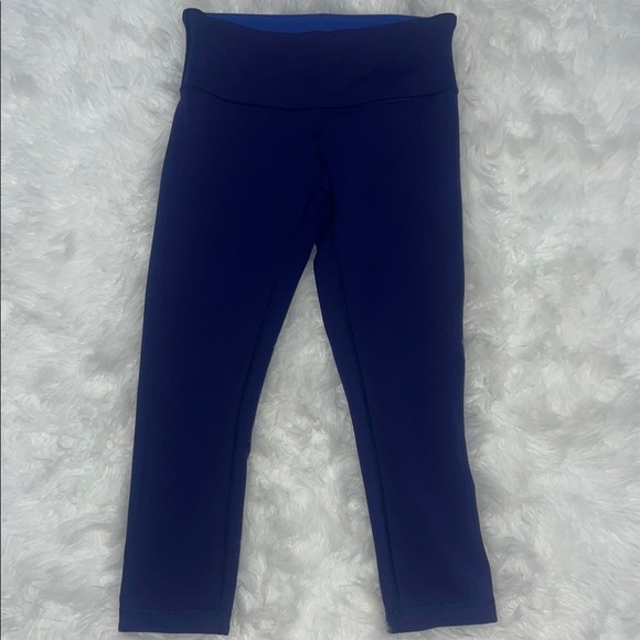 Lululemon 21” Reversible Purple/Blue Leggings Size 4 - Picture 5 of 7